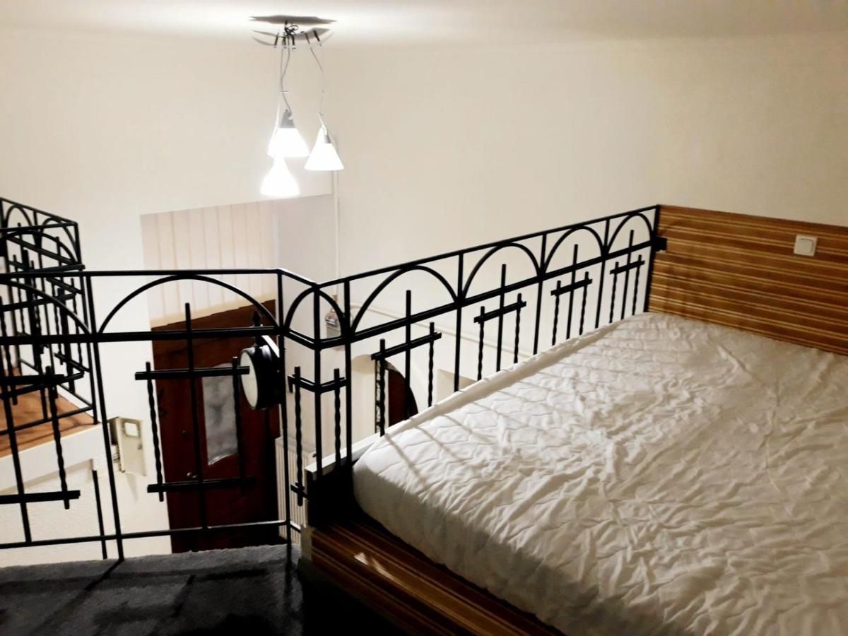 Regrand Apartment On Svobody 22 利沃夫 外观 照片